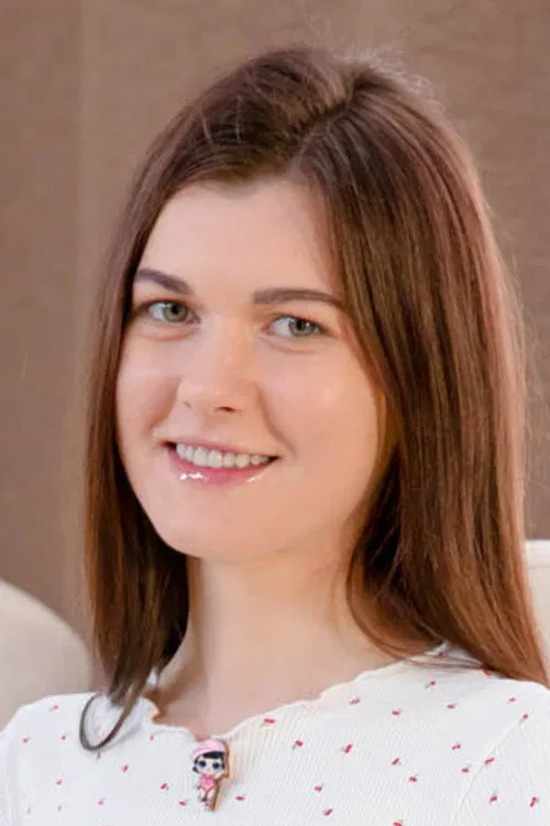 Ariana Shine profile