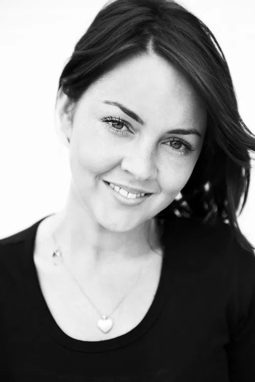 Lacey Turner profile