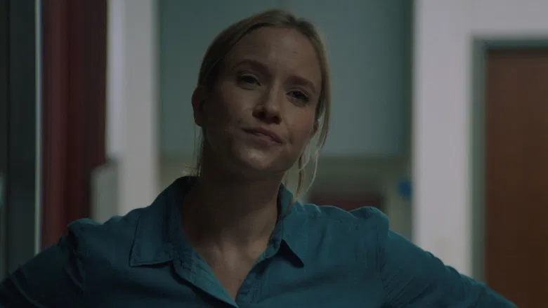 Garret Dillahunt as the enigmatic Lincoln Raider