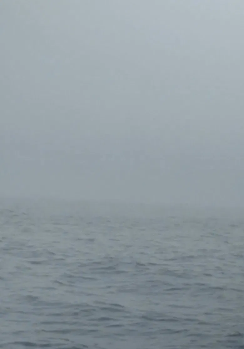 Latitud 80 poster background