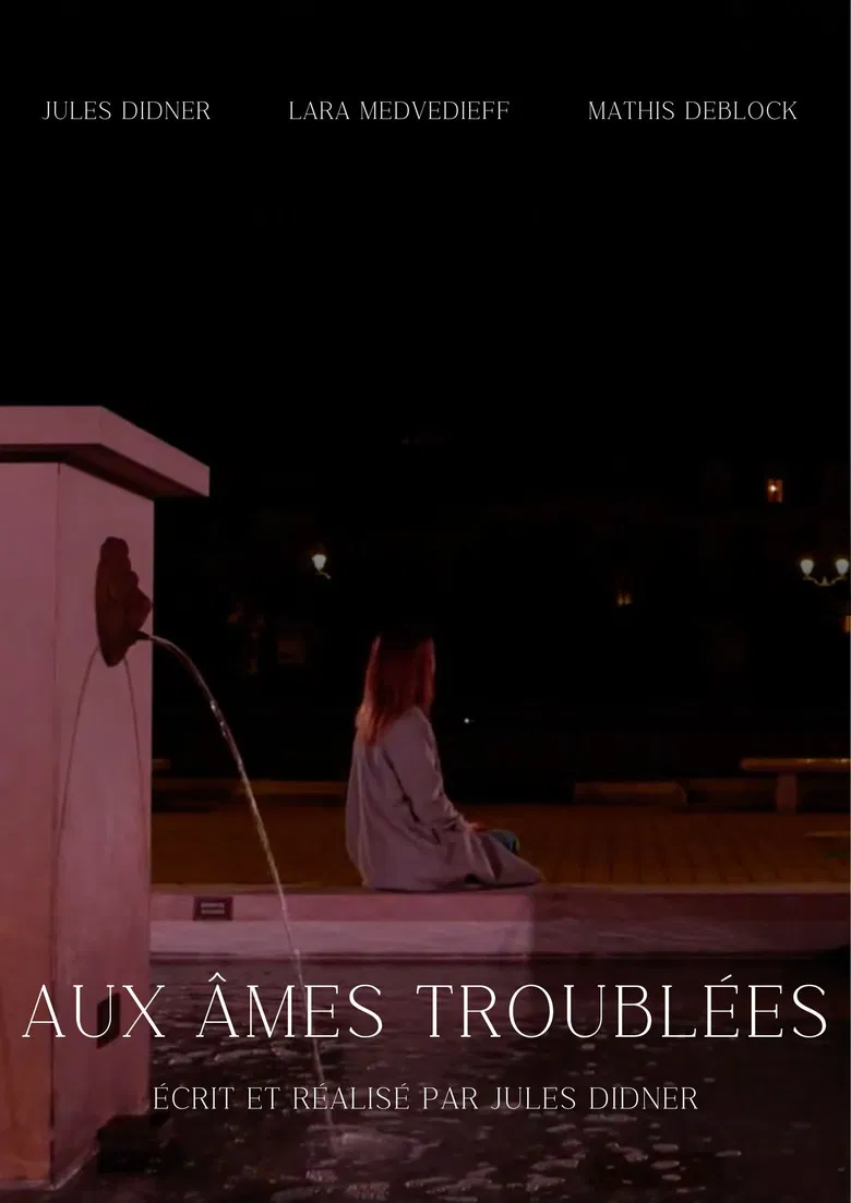 Aux âmes troublées poster background