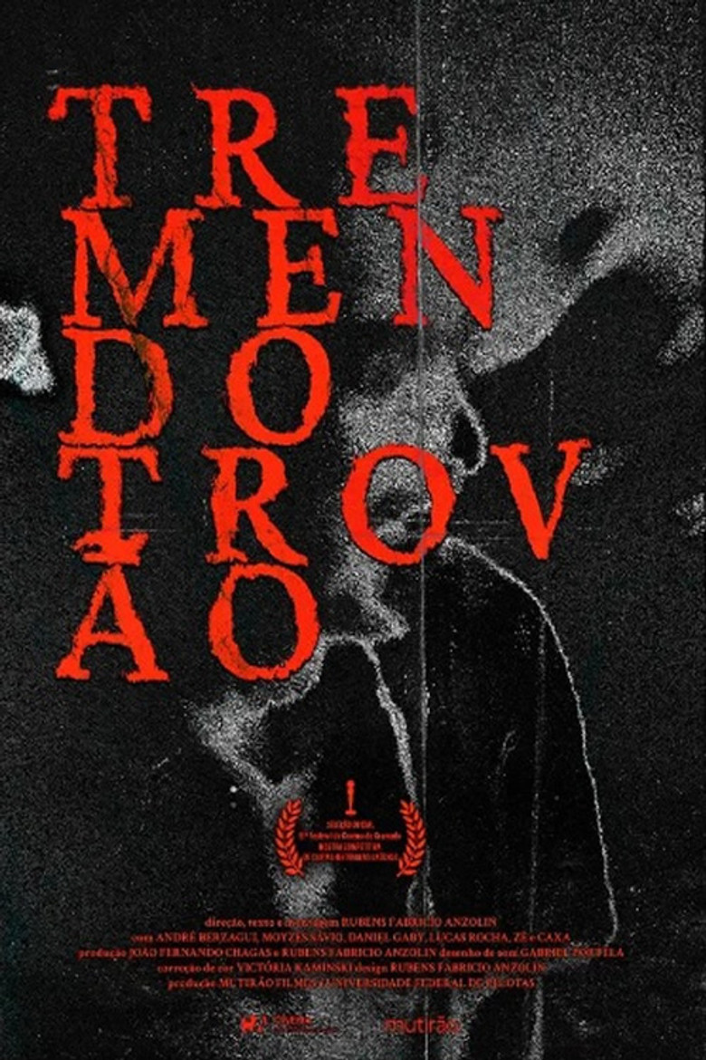Tremendo Trovão poster background