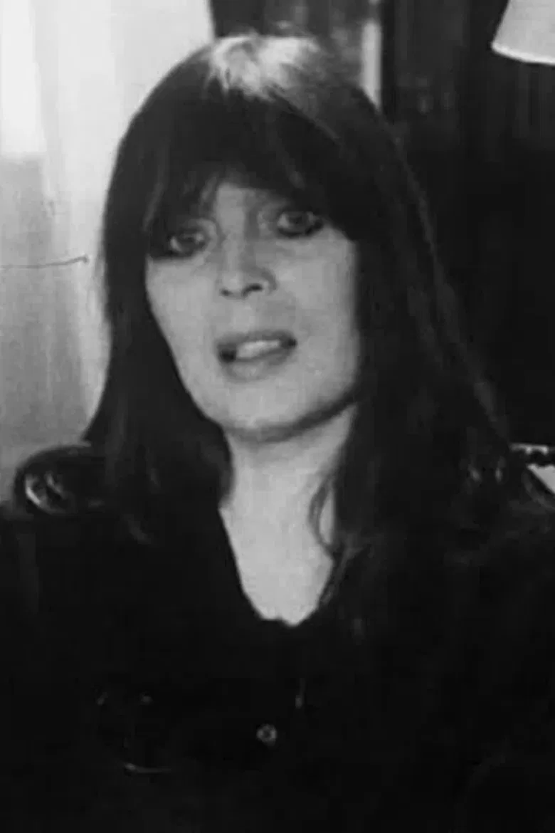 L'interview poster background