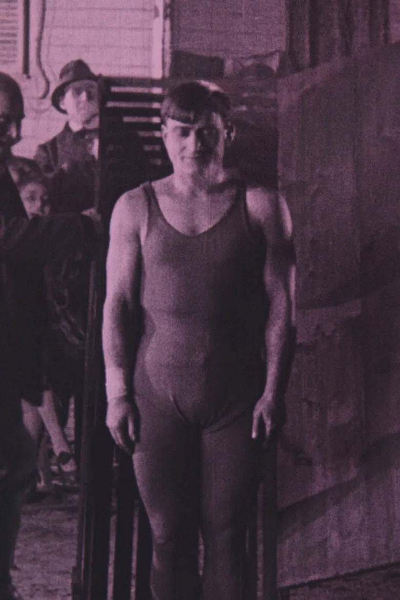 Il Caporal Saetta poster background