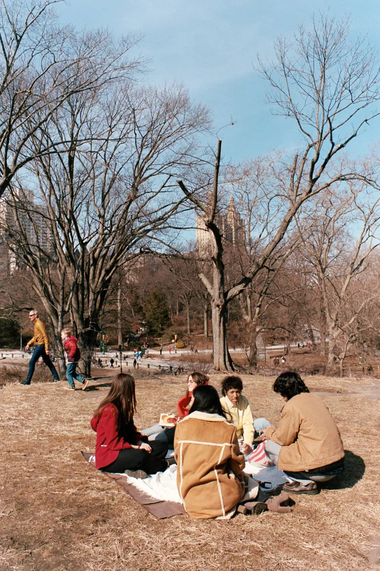 DeadLeaF poster background