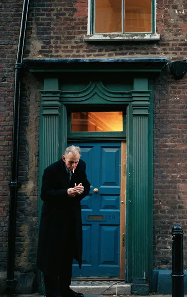 The Servant poster background