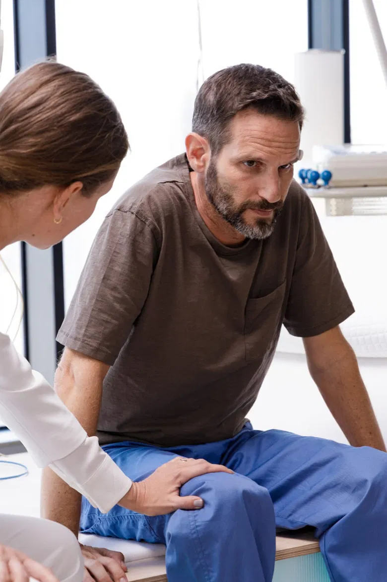 אלבום שקוף - Invisible Album poster background