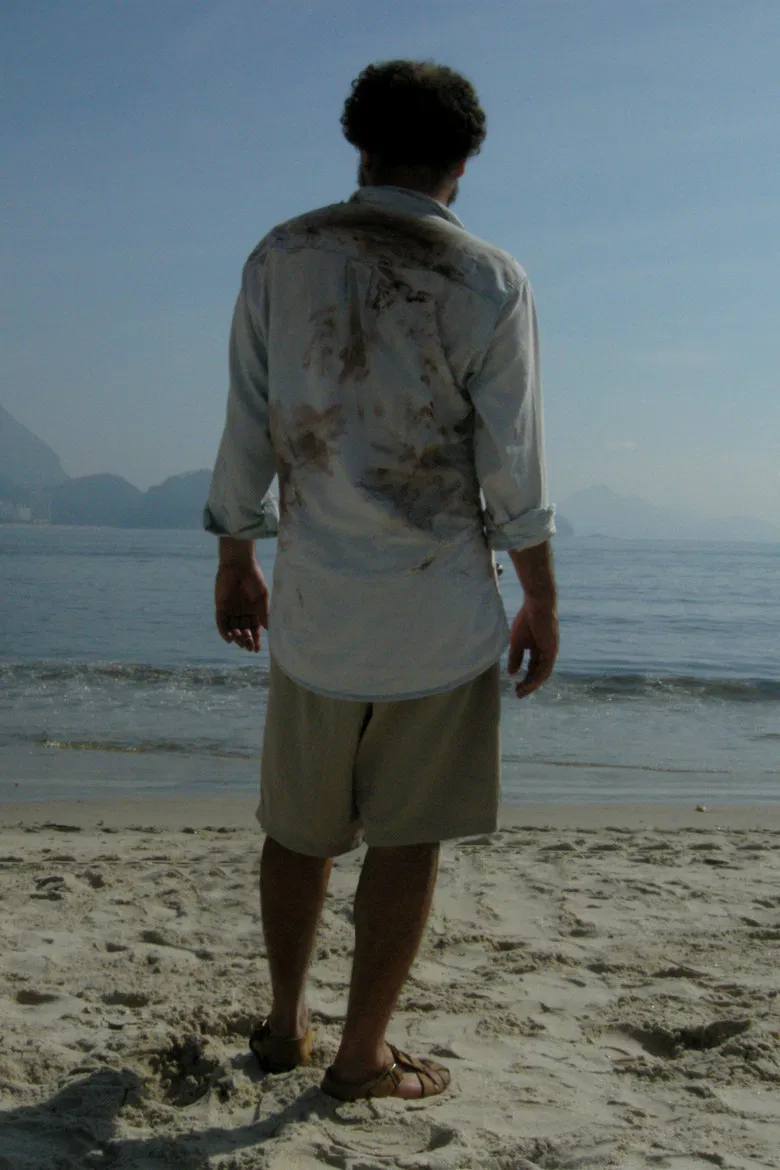 Naquela Noite ele Sonhou com um Mar Azul poster background