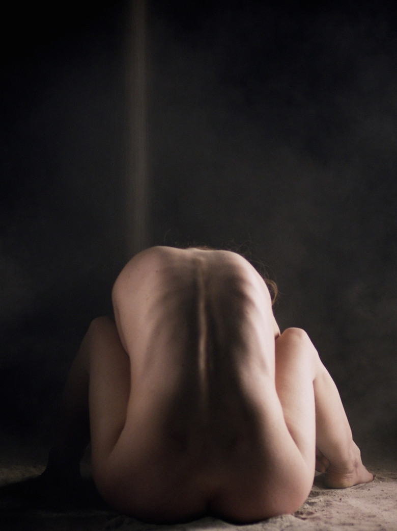 Staub zu Staub poster background