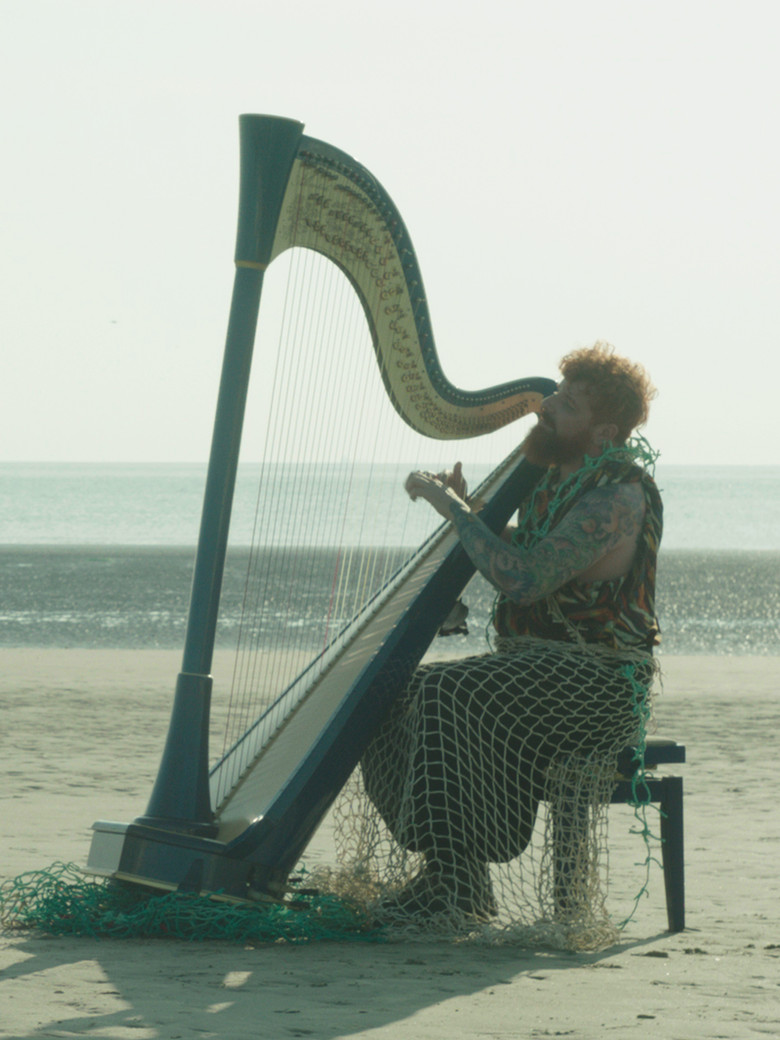 Dans l’ère du temps poster background