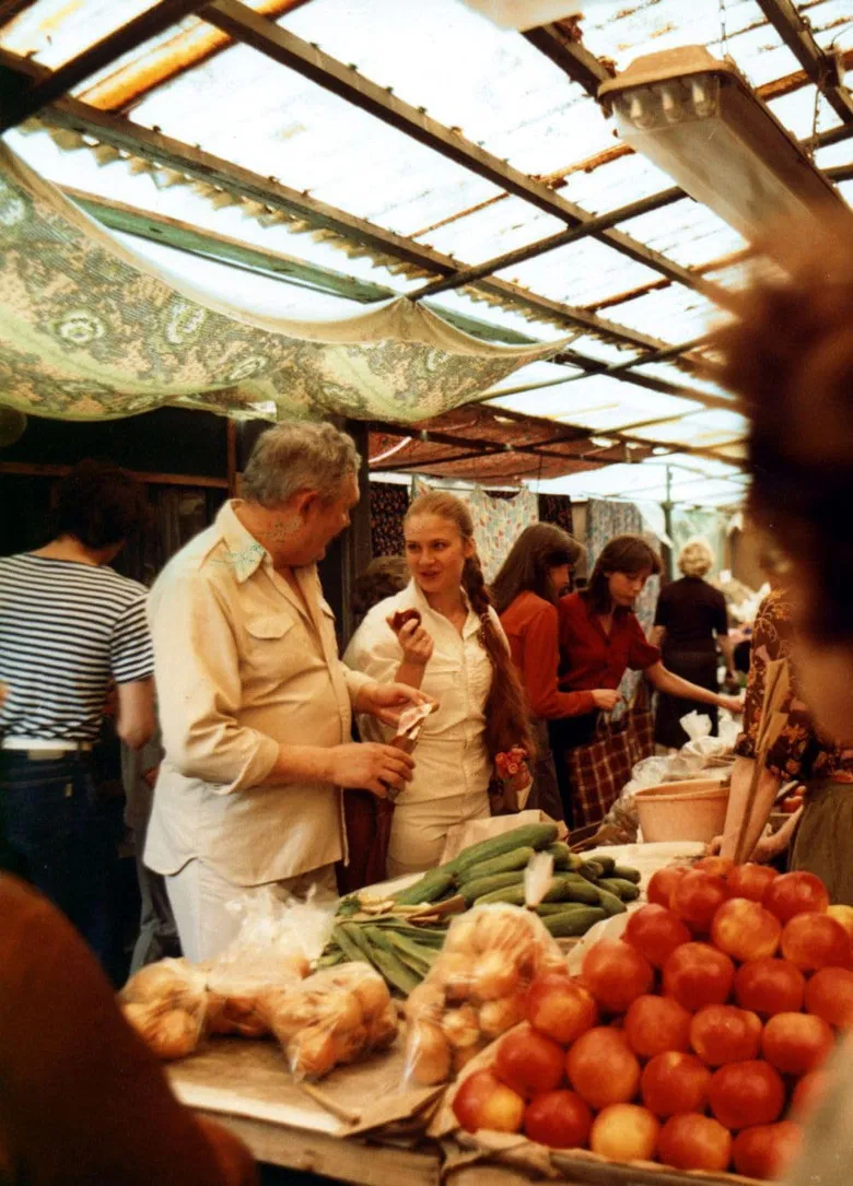 Szczęśliwy brzeg poster background