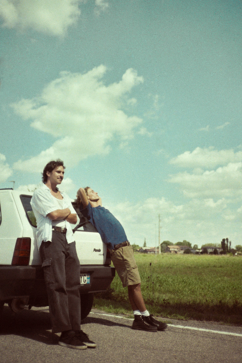 Rondini A Settembre poster background