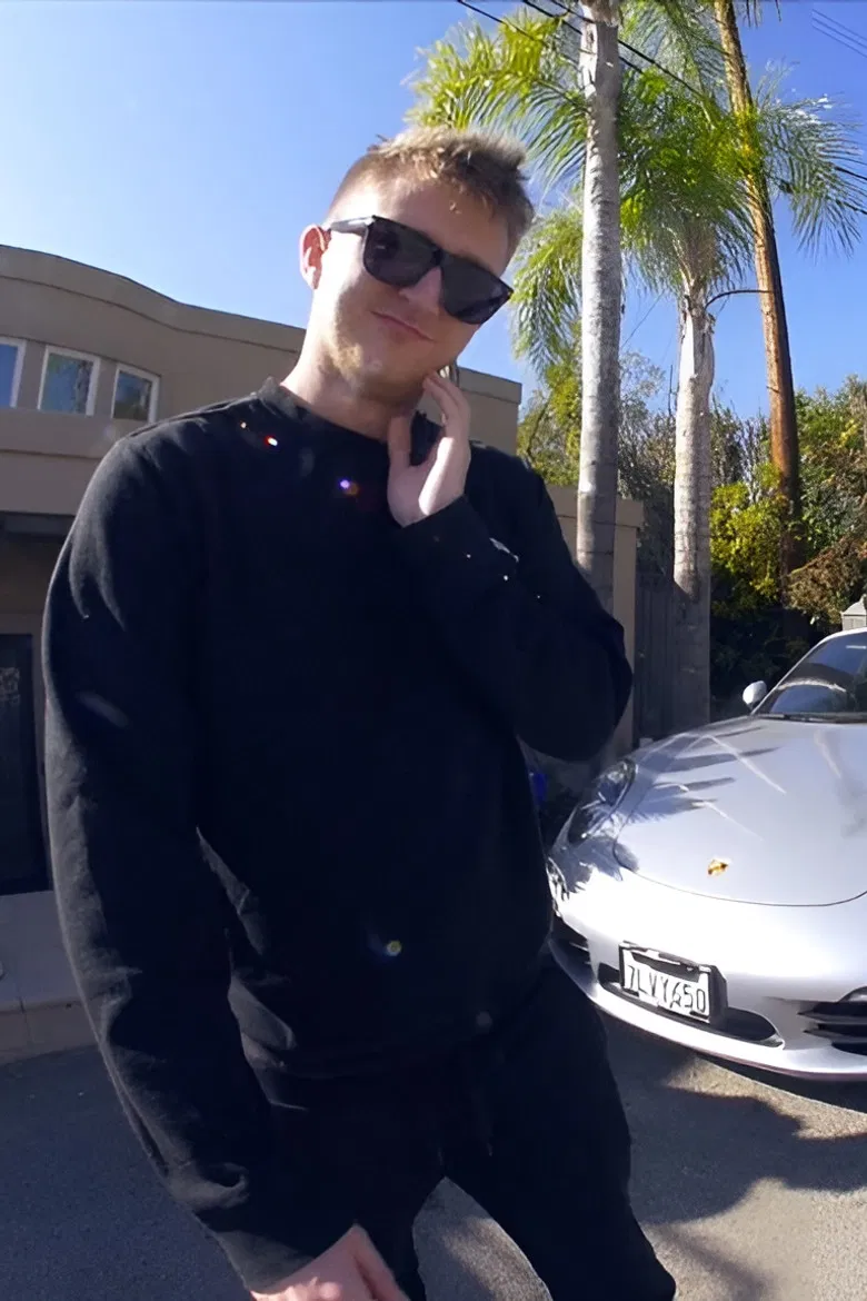 Xeu le Doc poster background