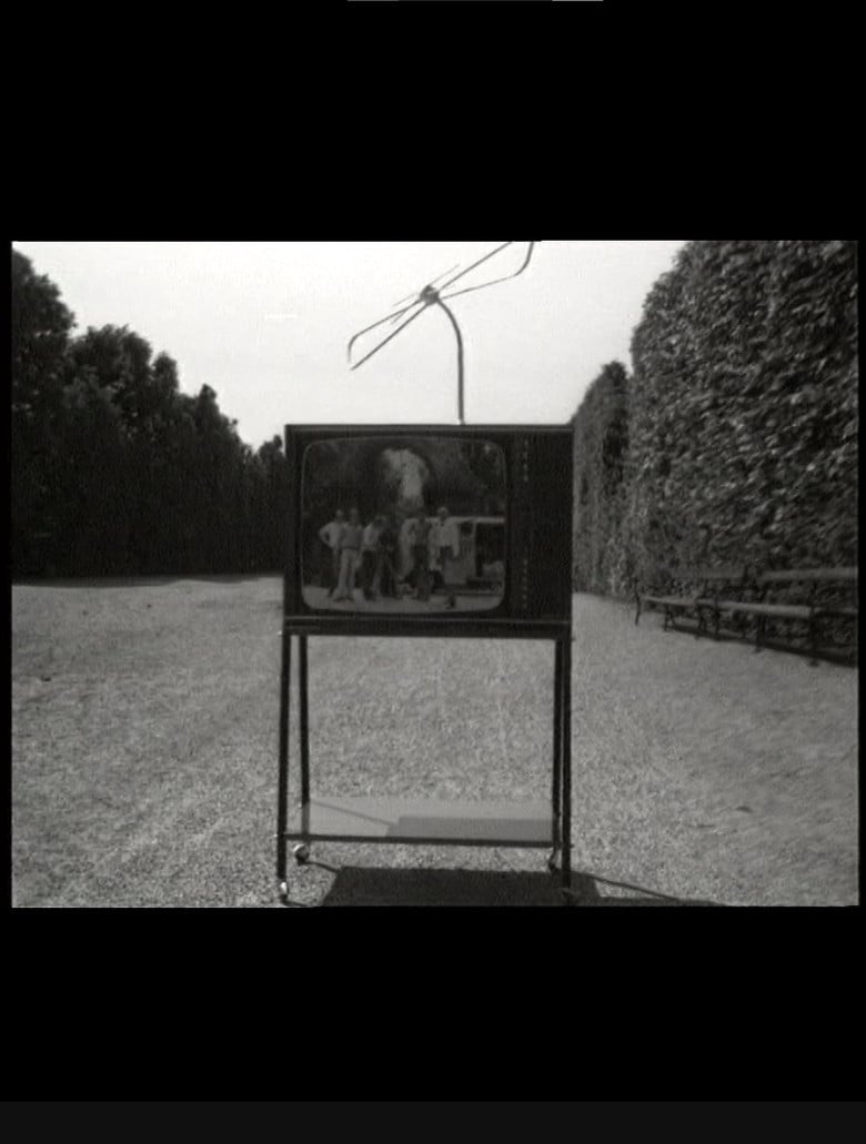 Die Kommunikation is das Medium poster background