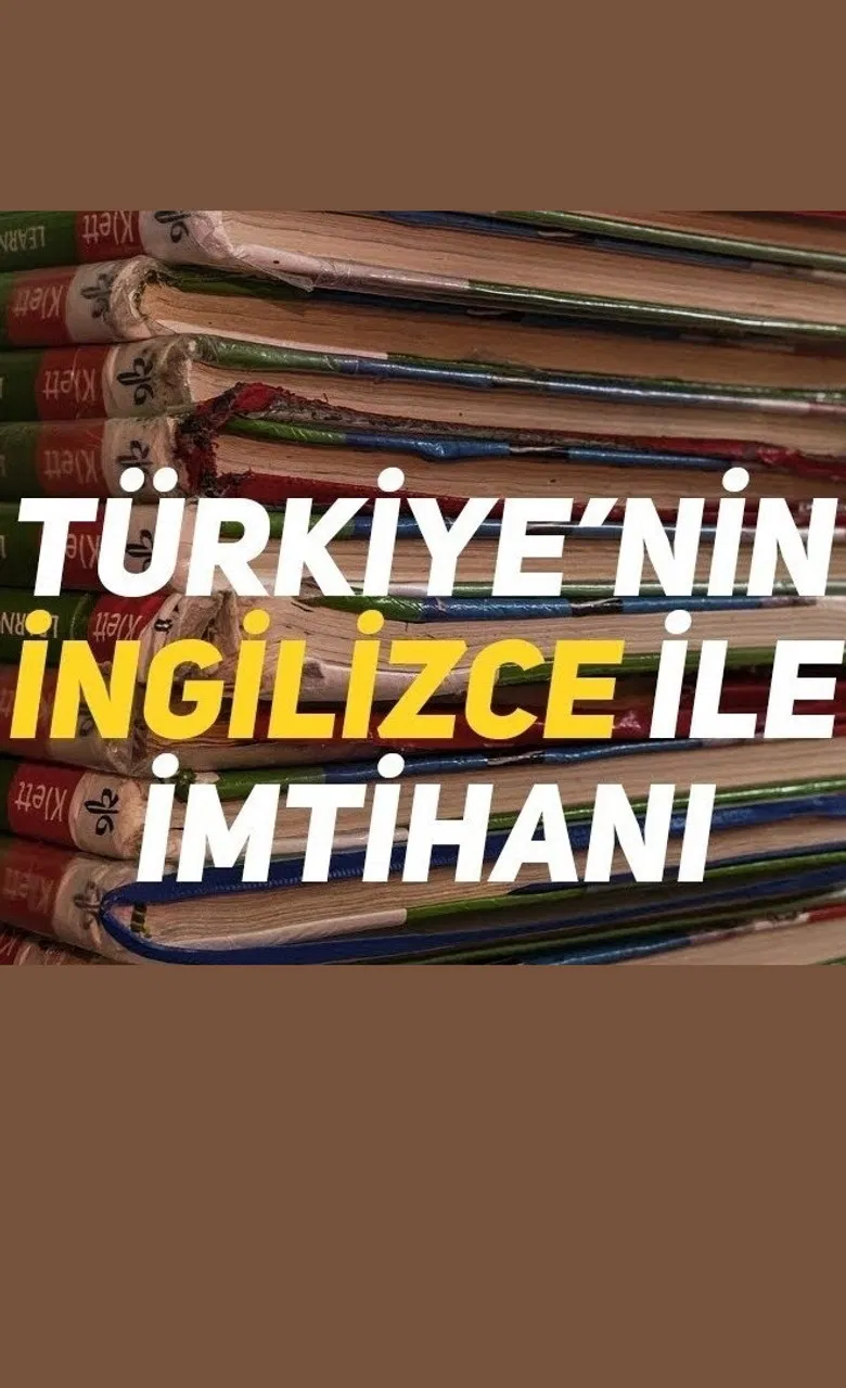 Türkiye'nin İngilizce ile İmtihanı poster background
